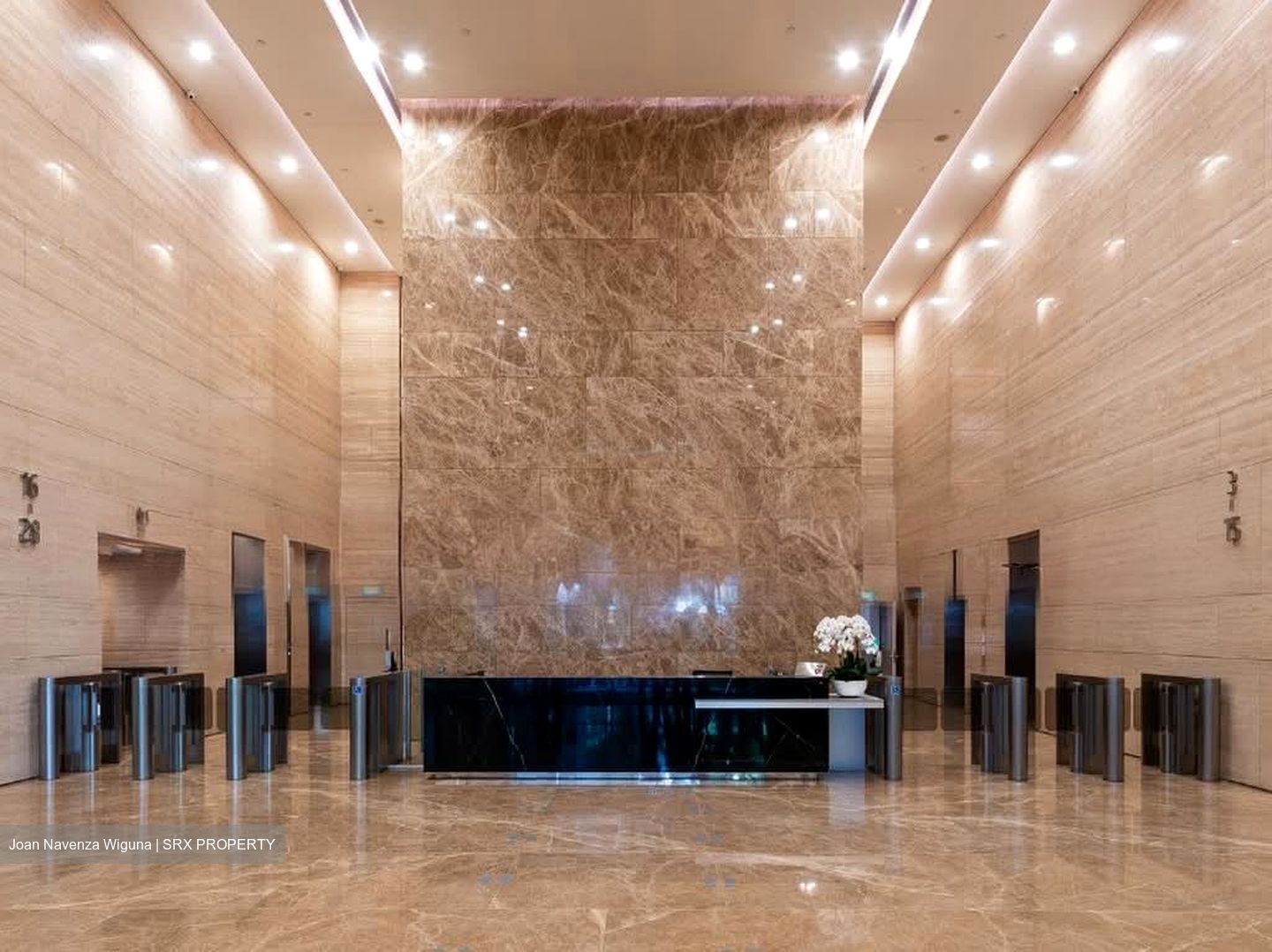 PLUS (D1), Office #572948051
